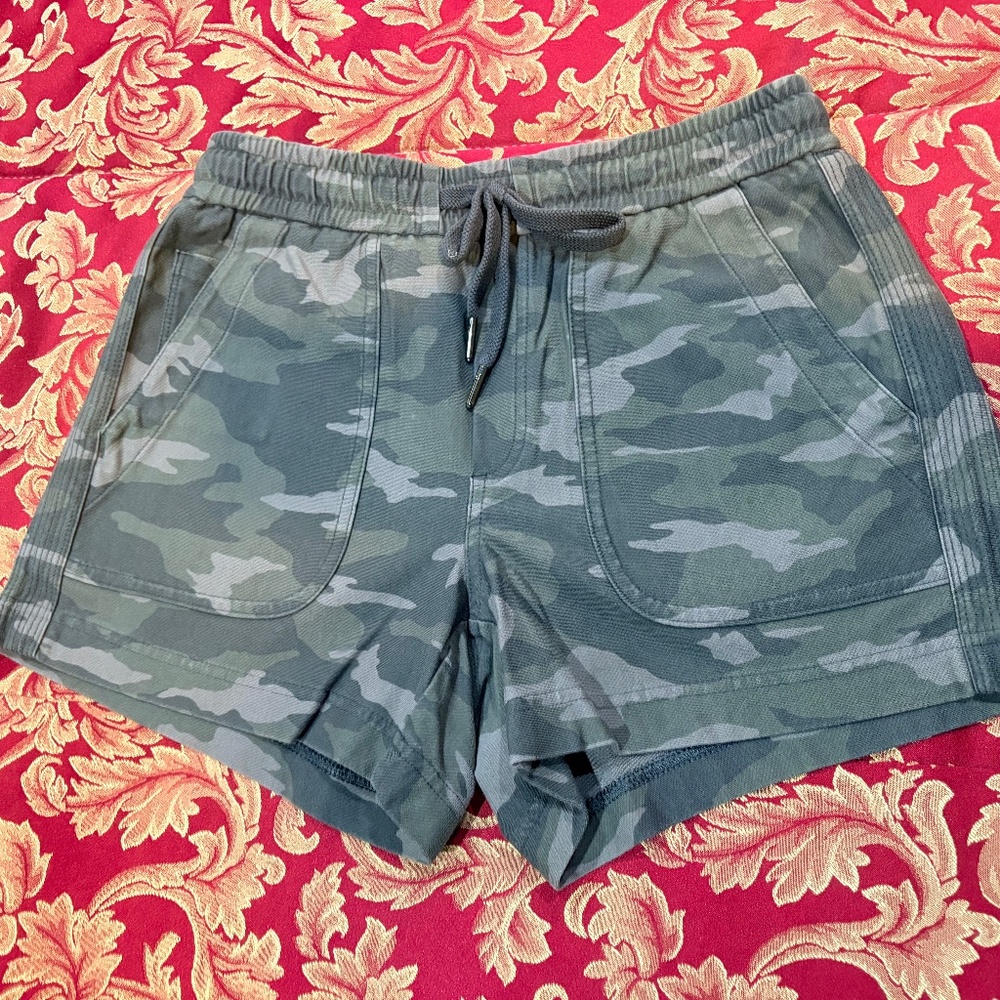 Athleta Shorts Womens 0 Brown Grn Farallon Pullon Sweats Drawstring Camo M